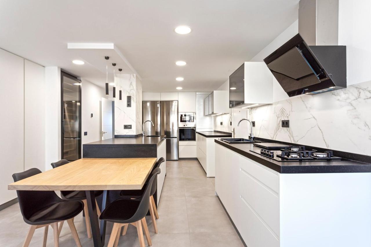 Malagueta Luz By Renthas Apartment Malaga Ngoại thất bức ảnh
